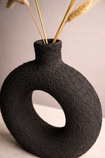 Load image into Gallery viewer, Ciambella Black Vase ( includes dried stems)