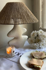 Load image into Gallery viewer, Olla white table lamp - Brown