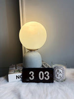 Load image into Gallery viewer, PENN Pottey TABLE LAMP - white