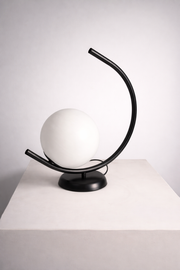 Black Globo.turn di vetro table lamp