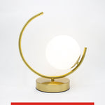 Load image into Gallery viewer, Gold Globo.turn di vetro table lamp
