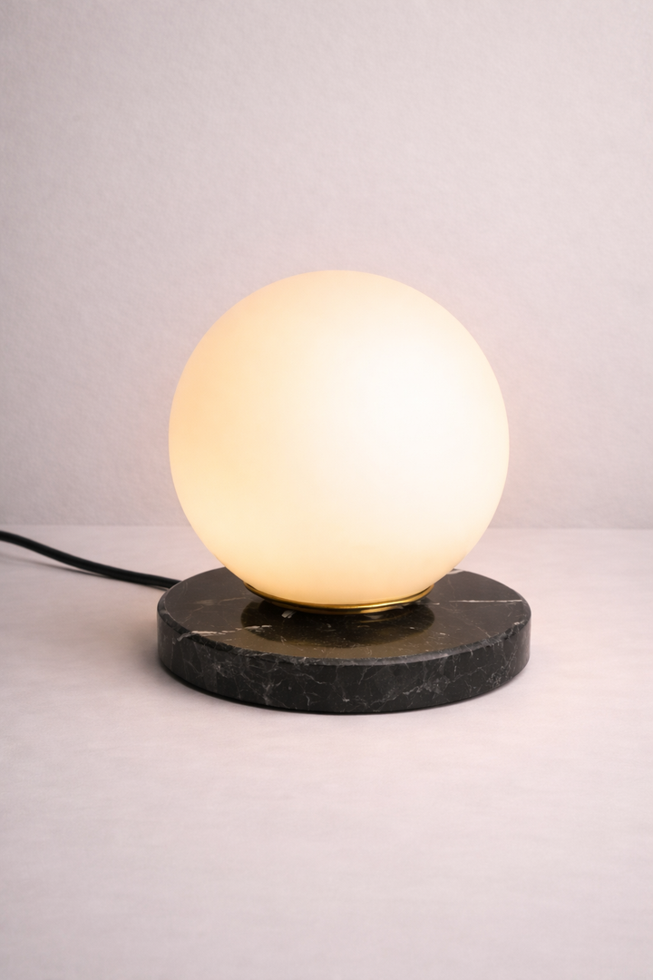 Marble Globo di vetro table lamp - Black