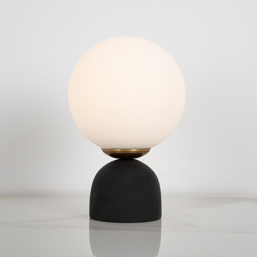 PENN Pottey TABLE LAMP - Black