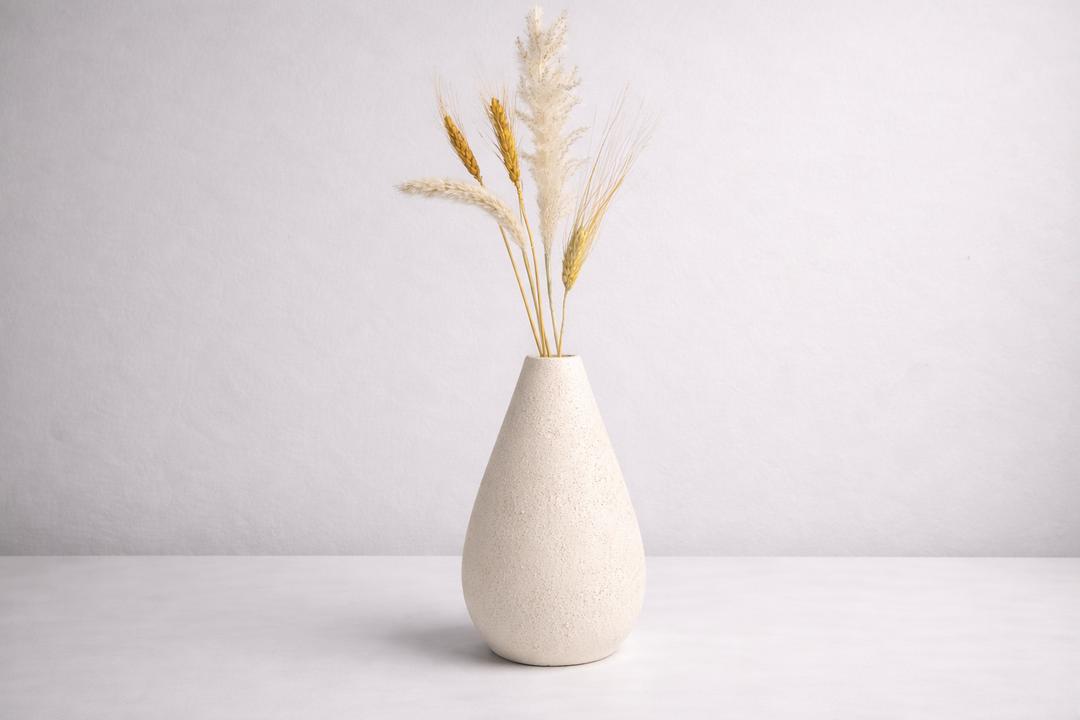 Helio white Vase ( includes dried stems)